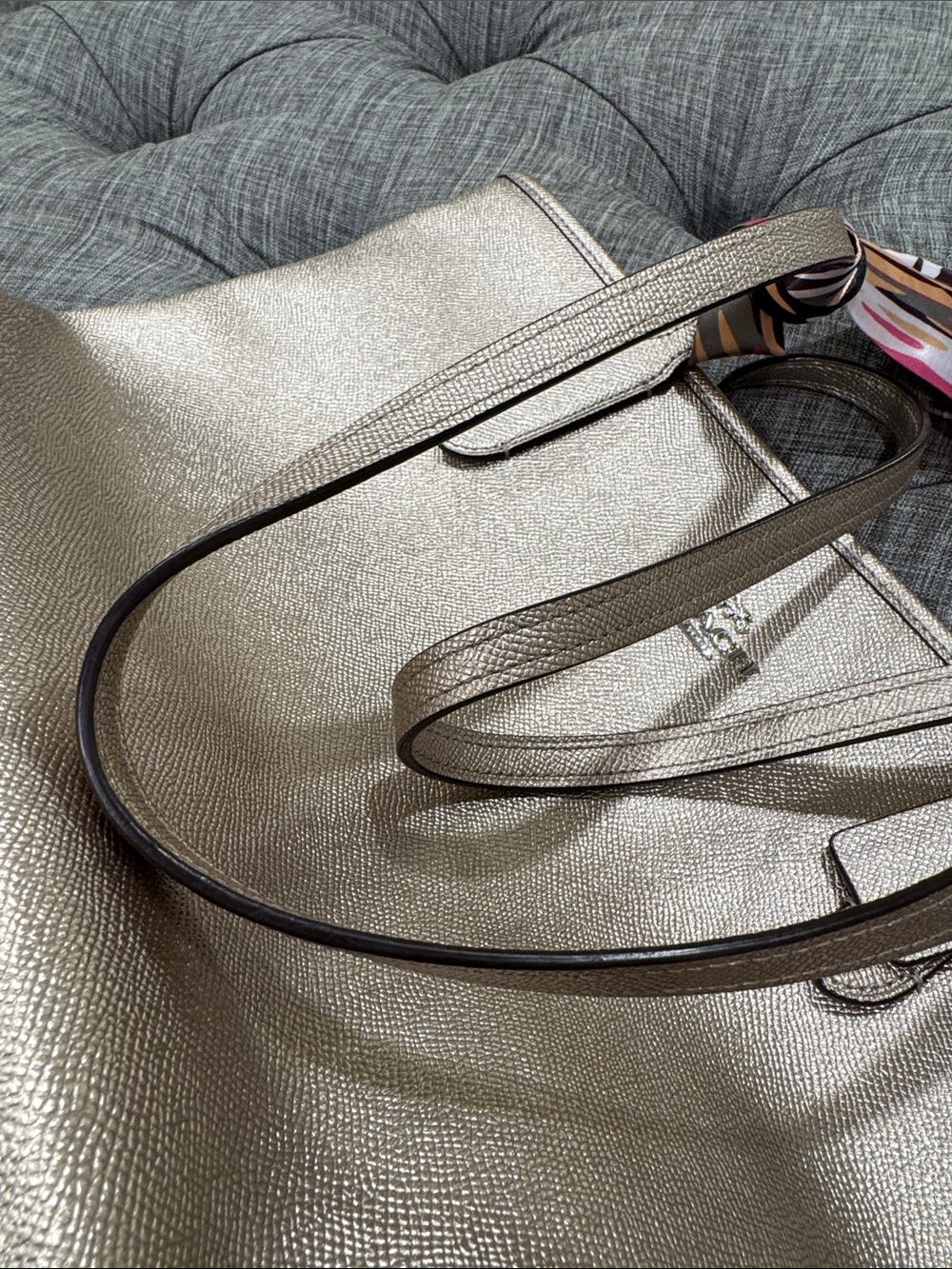 Coach Bag Metallic Champagne Gold Zip Top Tote - Picture 16 of 17
